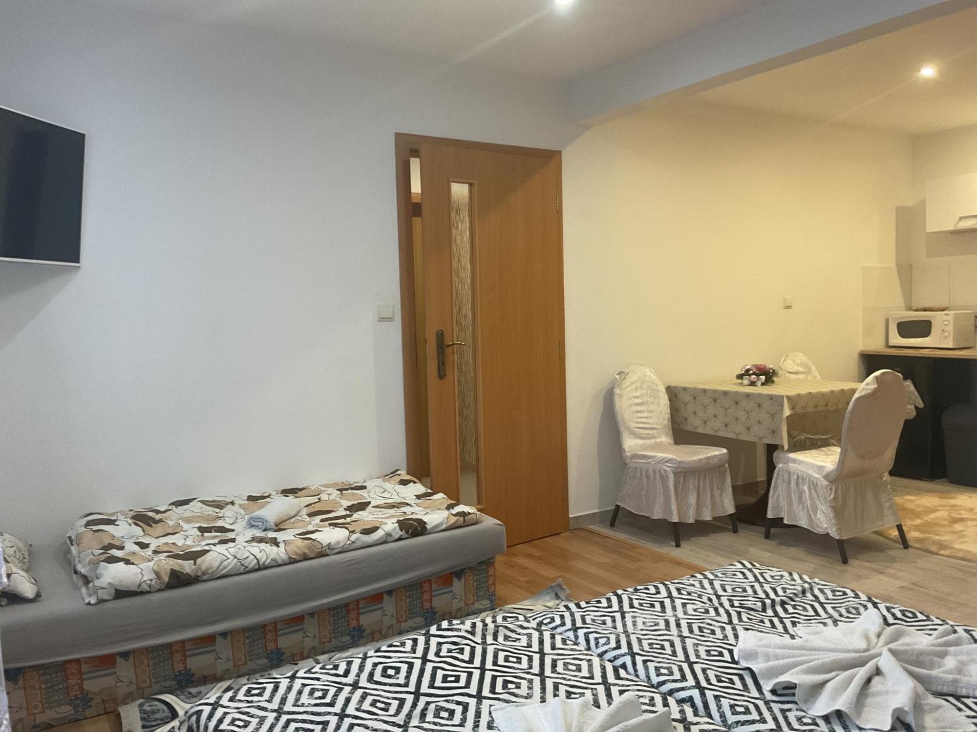Homestay Renata *